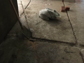 水、电管开槽施作