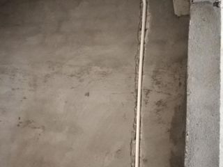 强、弱电路穿线施作