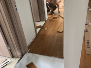 实木复合地板铺设