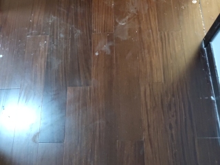 实木复合地板铺设