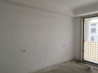 墙、顶面乳胶漆