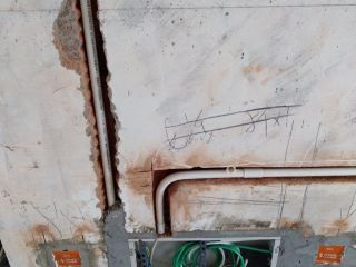 强、弱电路穿线施作