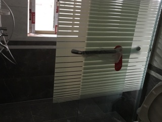 成品门及墙纸铺贴