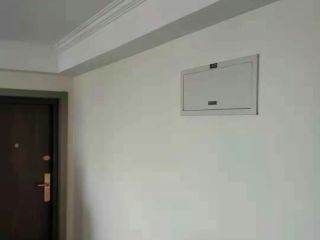 成品门及墙纸铺贴