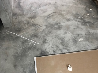 地砖铺贴及地面找平施作