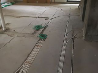 强、弱电路穿线施作