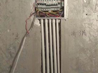 强、弱电路穿线施作