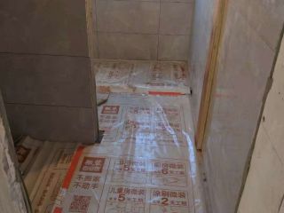 地砖铺贴及地面找平施作