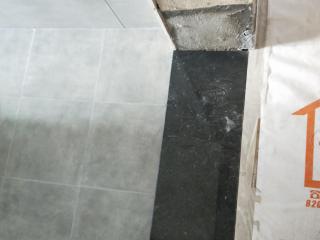 厅房间阳台等地砖铺贴