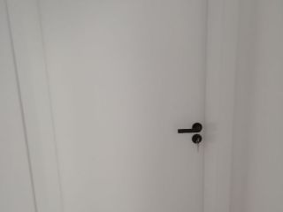 成品门及墙纸铺贴