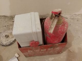 套装门、踢脚线安装