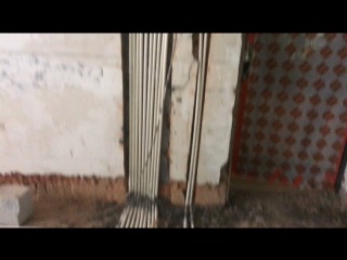 水、电管开槽施作