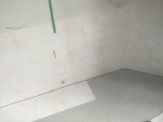 厨房、卫生间墙砖施作