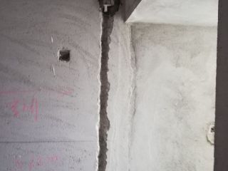 水、电管开槽施作
