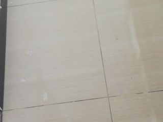 地砖铺贴及地面找平施作