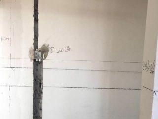 水、电管开槽施工