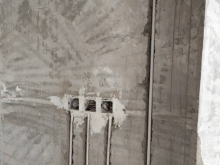 强、弱电路穿线施作