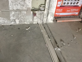 强、弱电布管，穿线施作
