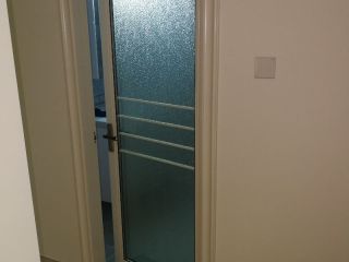 成品门及墙纸铺贴