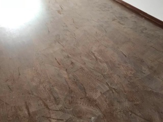 实木复合地板铺设
