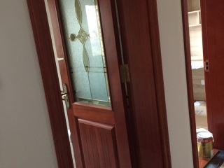 成品门及墙纸铺贴