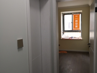 成品门及墙纸铺贴