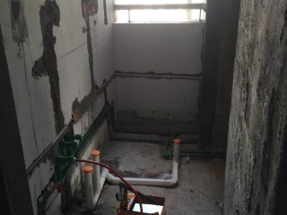 水、电管开槽施作
