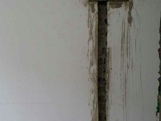 水、电管开槽施作