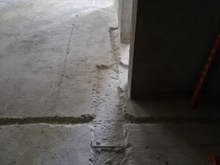 水、电管开槽施作