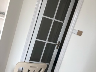 成品门及墙纸铺贴