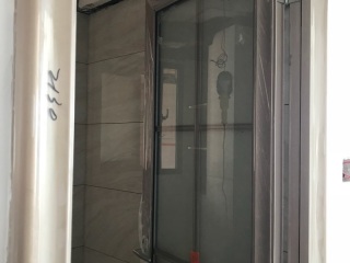 成品门及墙纸铺贴