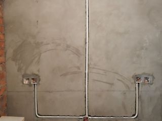 水、电管开槽施作