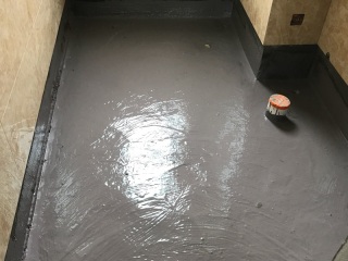 地砖铺贴及地面找平施作