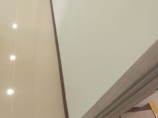 套装门、踢脚线安装