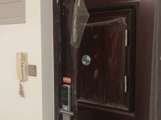 成品门及墙纸铺贴