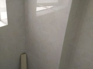 厨房、卫生间墙砖施作
