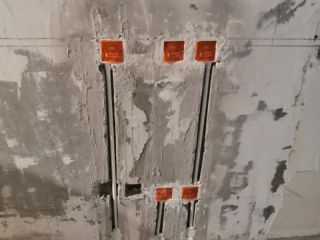 水、电管开槽施作