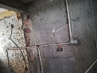 水、电管开槽施作