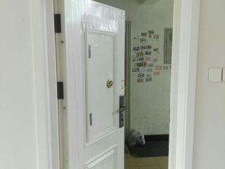 成品门及墙纸铺贴