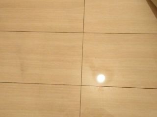地砖铺贴及地面找平施作