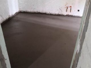 地砖铺贴及地面找平施作