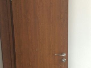成品门及墙纸铺贴