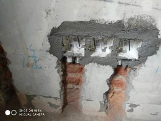 水、电管开槽施作