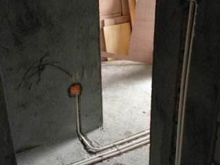 强、弱电路穿线施作