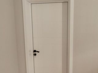 成品门及墙纸铺贴