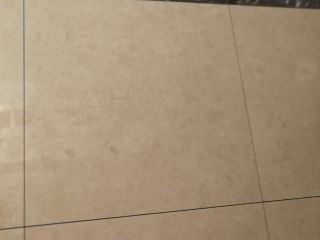 地砖铺贴及地面找平施作