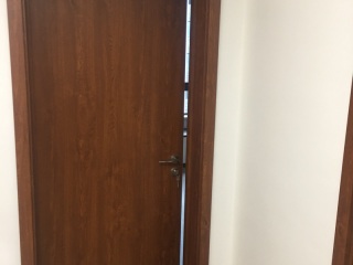 成品门及墙纸铺贴