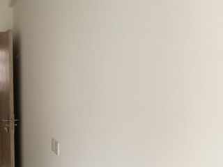墙、顶面乳胶漆及墙纸铺贴