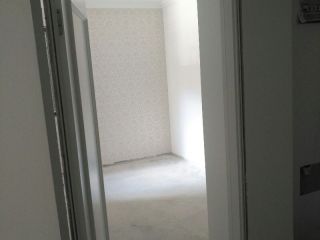 成品门及墙纸铺贴