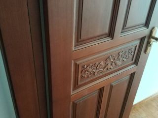 成品门及墙纸铺贴
